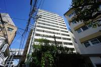 プライムメゾン初台の外観