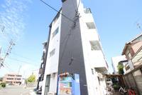 レナジア中川の外観
