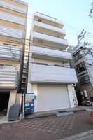 エイム本町の外観