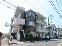 グランパレスの外観