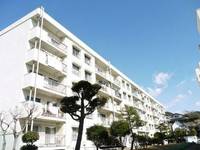 紅葉台マンションの外観