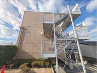 レオパレスタカラの外観