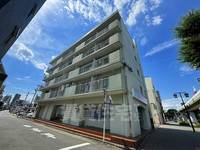 西日置マンションの外観