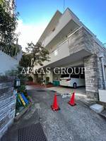 本郷ハイツの外観