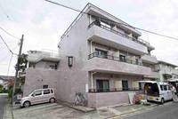 ハイムエーデルワイスA棟の外観