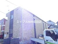 リブリ・アピンの外観