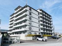 サンスクエア深田台 B棟の外観