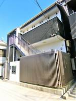 J KOYASUの外観