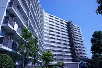 イトーピア東陽町マンション E棟の外観