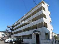 青柳コーポラスの外観