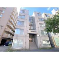 ローヤルハイツ本郷通6の外観