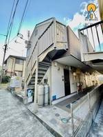 ヒルズ山手A棟の外観