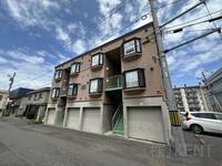 レッツリブ西野の外観