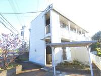 レオパレスサントネの外観