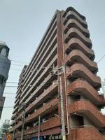 フラットフォーレストの外観