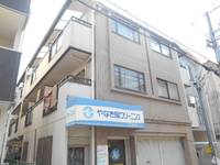 ハーフムーン服部の外観