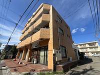 フラワーパレスの外観