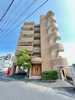 フォレスタの外観