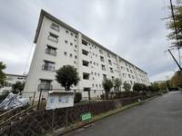 たまプラーザ団地 1-2棟の外観