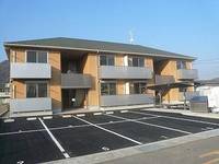 クレスト山手の外観