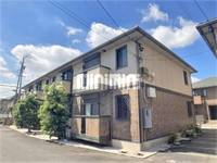 フラワーコート D棟の外観