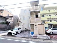 アイリス内山の外観