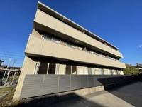 パストラル八田 A棟の外観