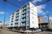 クルエボヌール金沢の外観