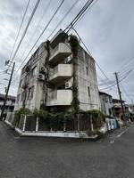 メゾン多摩の外観