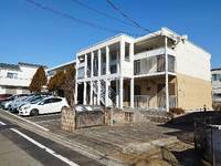レオパレスグリーンの外観