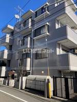 河辺マンションの外観