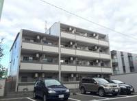 ロイヤルガーデンの外観