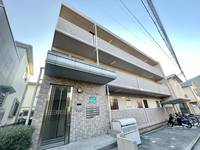 シャルマン山県の外観