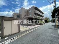 BES明大前コートの外観