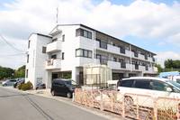 ホワイトパレスの外観