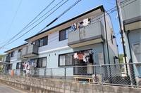 コーポセジュール B棟の外観