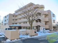 ダイアパレス泉崎の外観