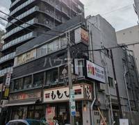 グリーンターフ駅前の外観