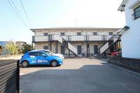 エステート西市の外観