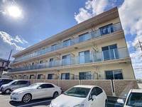 ゲパール高島駅前の外観