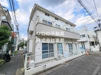 ケータス上北沢の外観