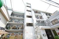 三功ハイツの外観