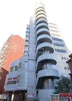 フェミネ八王子の外観