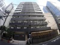 W.O.B UMEDAの外観