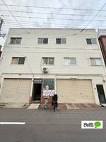 寄川ビルの外観