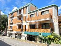 ロアール丘上の外観