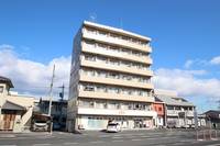 岡山県岡山市北区津島京町1の賃貸マンションの外観