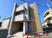 Cross Le Chateauの外観