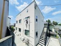 ルミナス鶴ヶ峰の外観