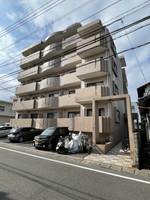 ウイング郡元の外観